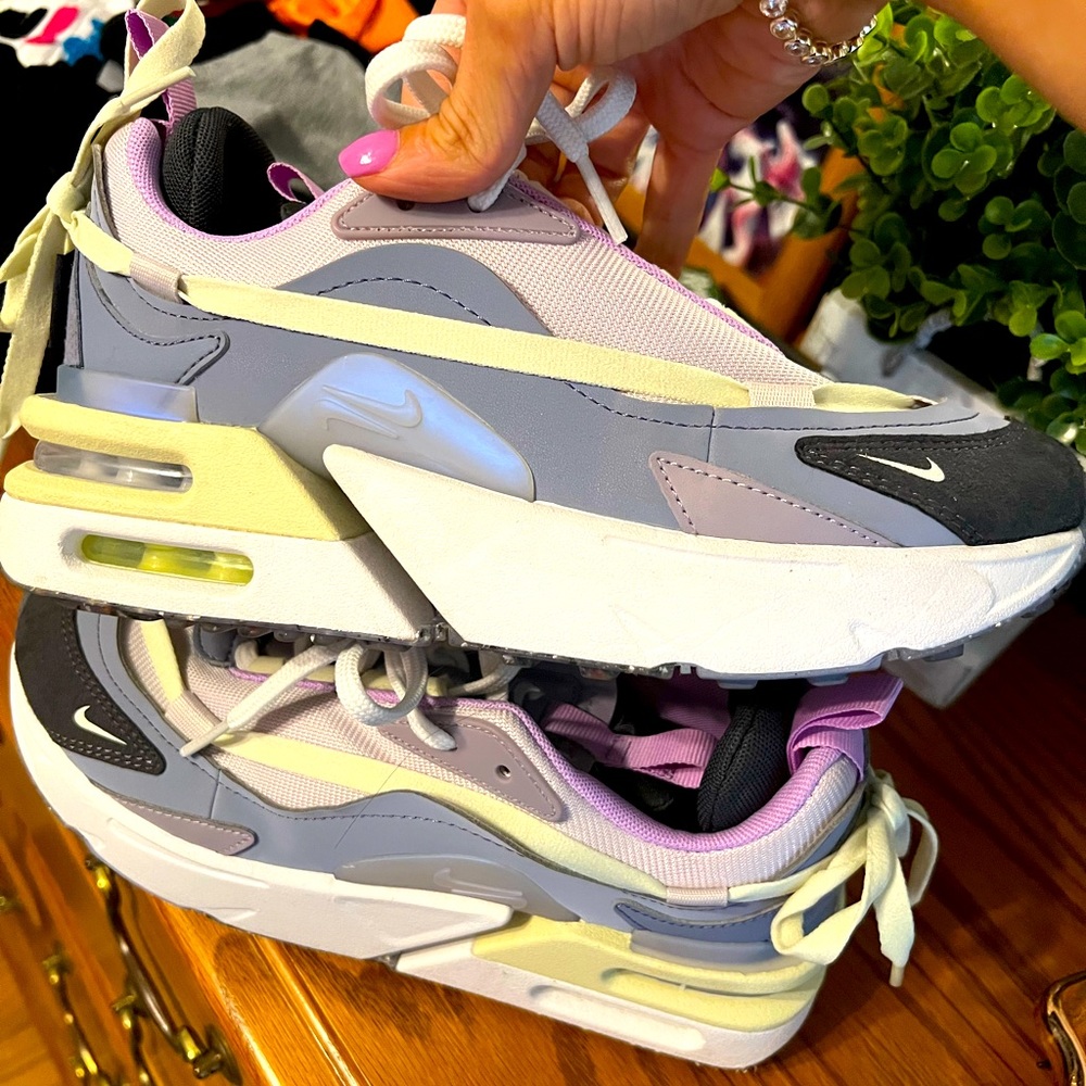 Nike Air Tennis shoes